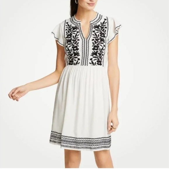 Ann Taylor Dresses & Skirts - Ann Taylor White Black Embroidered Midi Dress Size MP